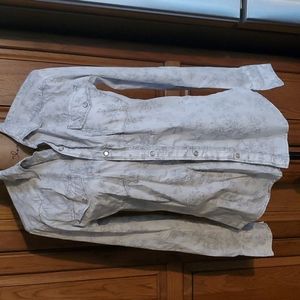 BKE pearl snap shirt size small